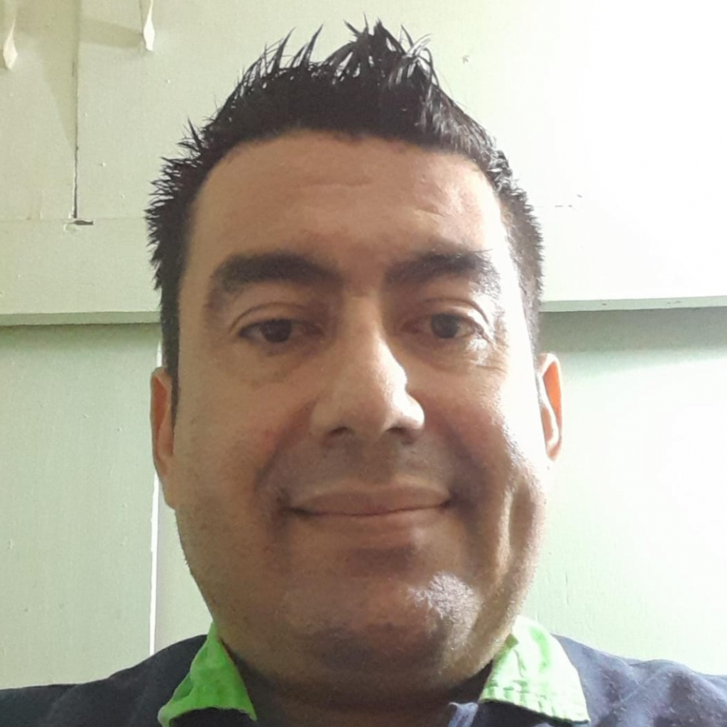 ADRIAN ISLAS HERNANDEZ